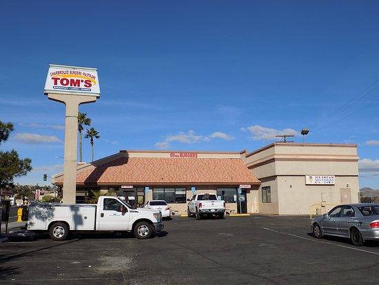 Tom's Burgers