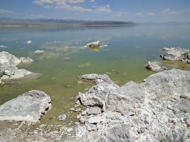 Mono Lake Tufa State Natural Reserve