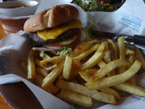 Islands Fine Burgers & Drinks