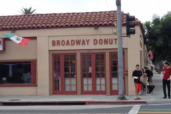 Broadway Donuts