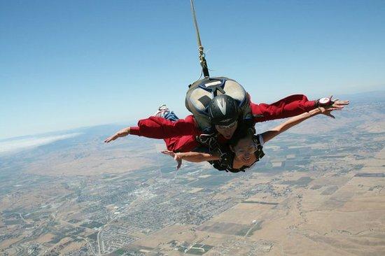 Adventure Center Skydiving
