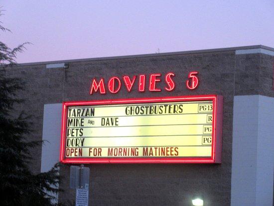Cinemark Movies 5