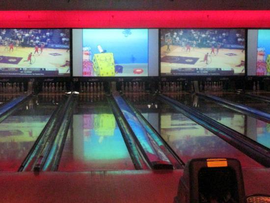 Bowlero San Jose
