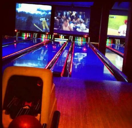 Bowlmor Lanes