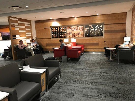 reLAX Lounge