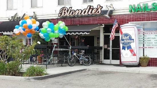 Blondie's