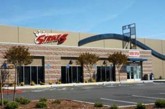 Coach's Classic Bar & Grill