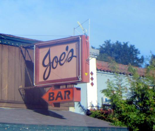 Joe's Bar
