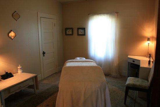 Healthy Roots Massage