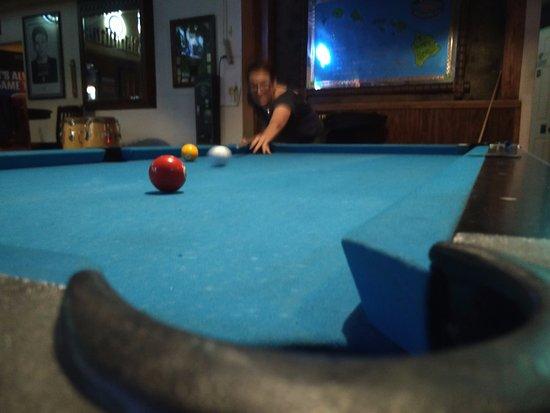 Carpinteria and Linden Pub