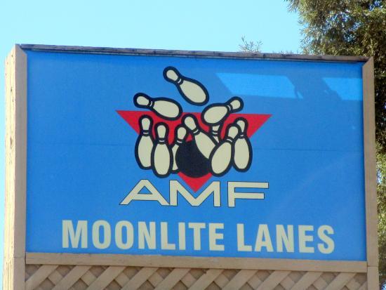 AMF Moonlite Lanes
