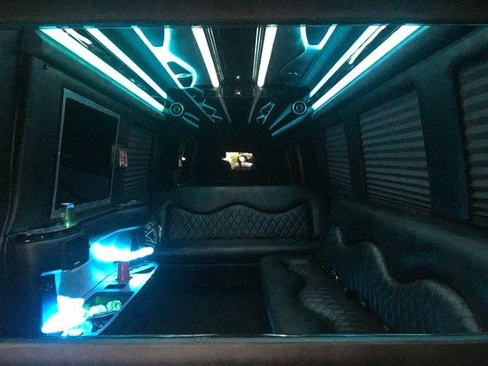 Ontario Airport Limo and Sedan Transportation Service
