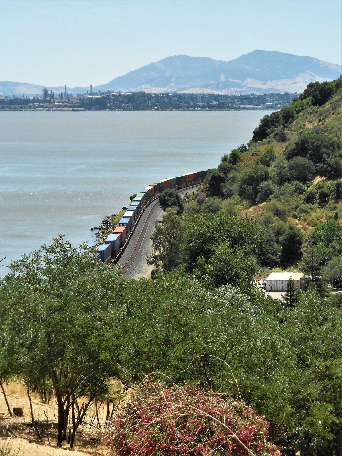Carquinez Strait Regional Shoreline