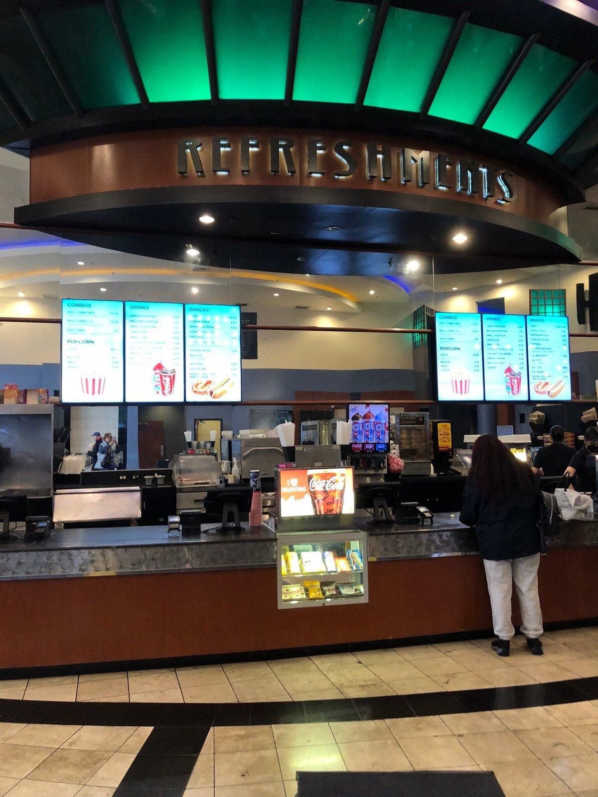 Plaza Stadium Cinemas 14