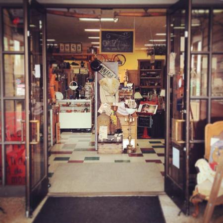 Hand Pickin Emporium