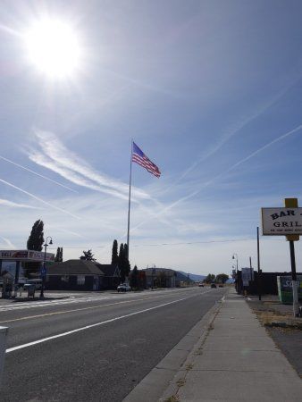 200 Foot Flagpole