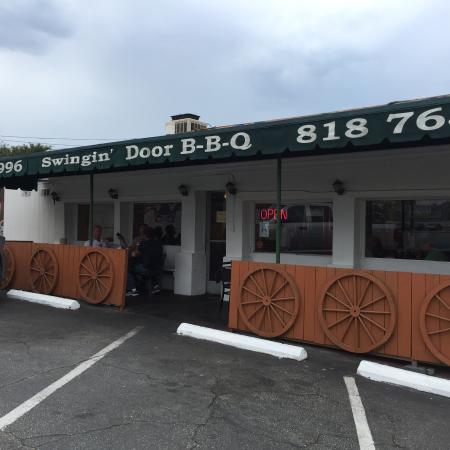 Swinging Door B-B-Q