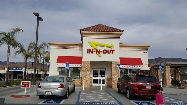 Glendora Marketplace Shopping Center