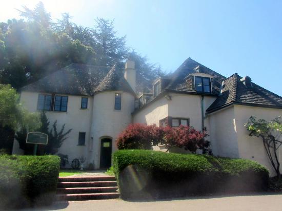 Dunsmuir House and Gardens
