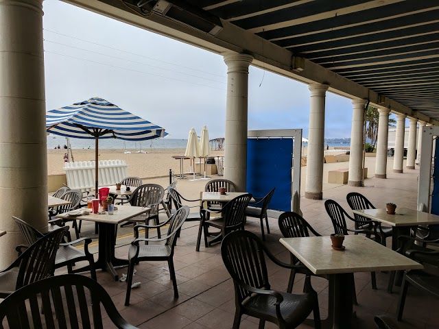 East Beach Grill