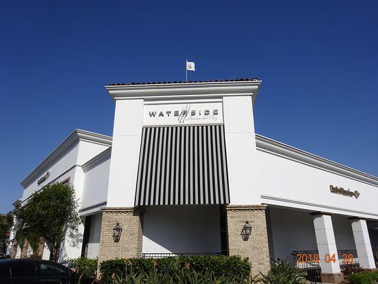 Waterside Shopping Center